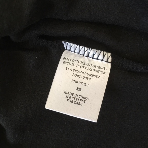 Rebellious One Cropped Graphic Sweatshirt Size XS - Picture 4 of 13